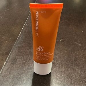 Ole Henriksen Truth Banana Bright Mineral Sunscreen SPF 30 - NEW!!!